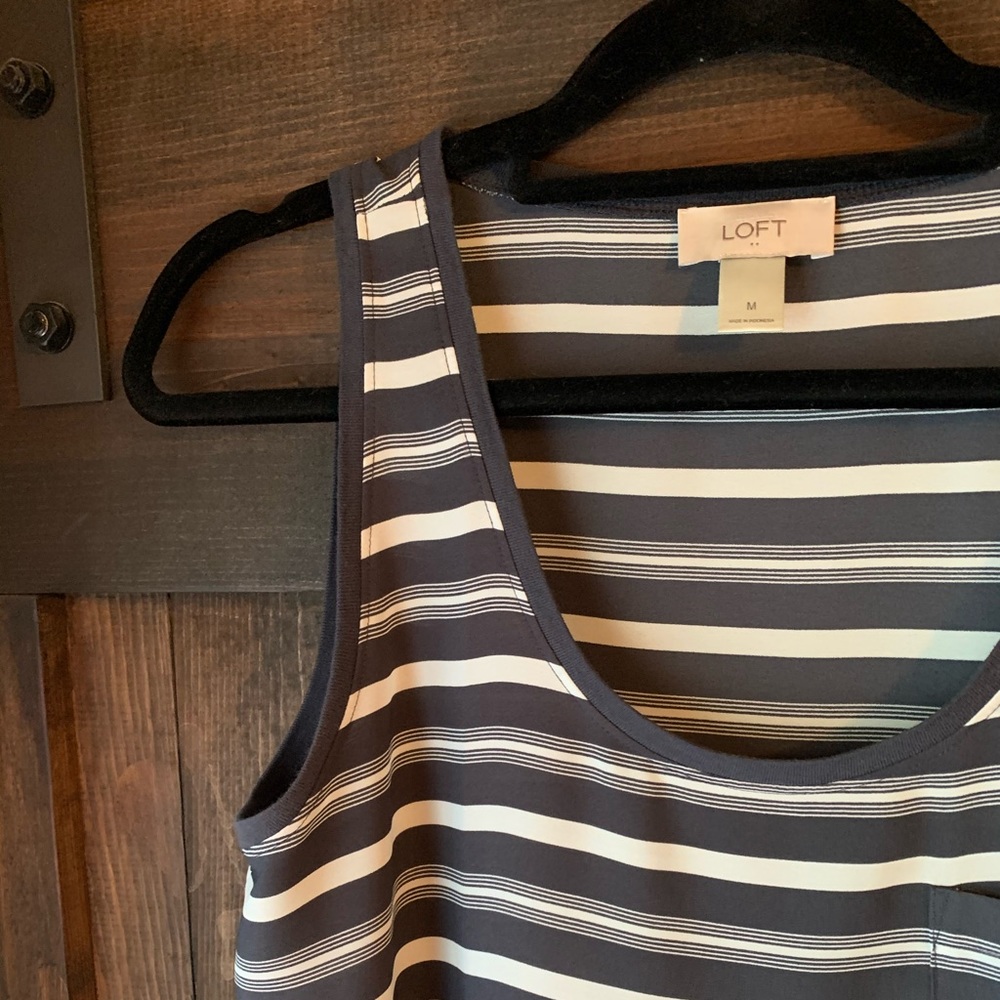 Sleeveless Loft tank top - polyester